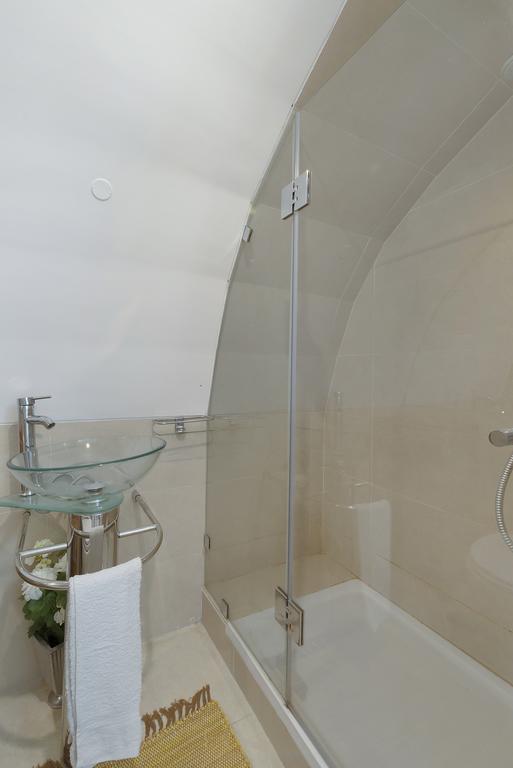 The Convent - Calm 1 Bedroom Apartment Close To The River Lisbon